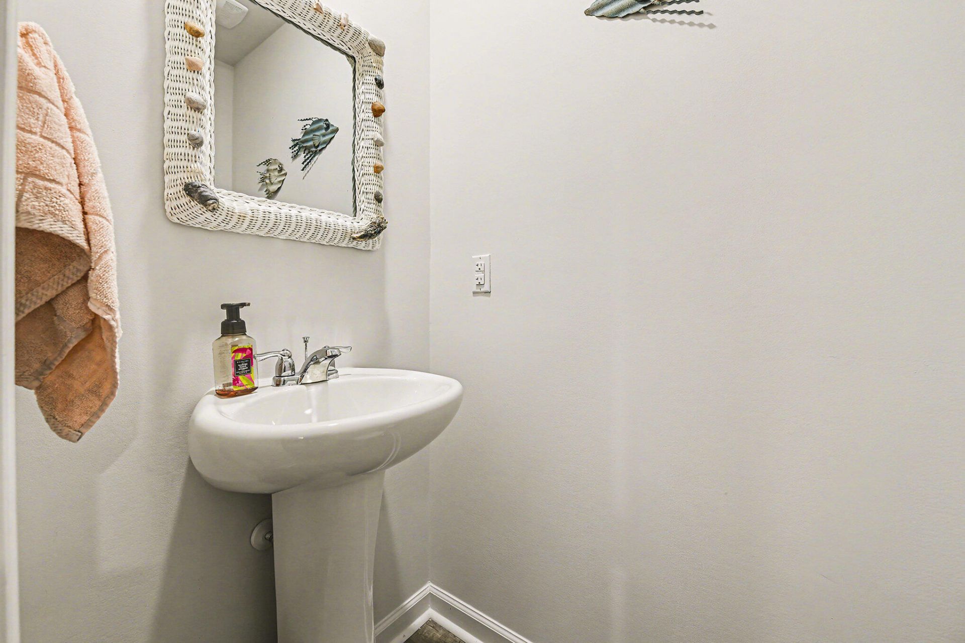 699 Hilchot Drive Photo 25