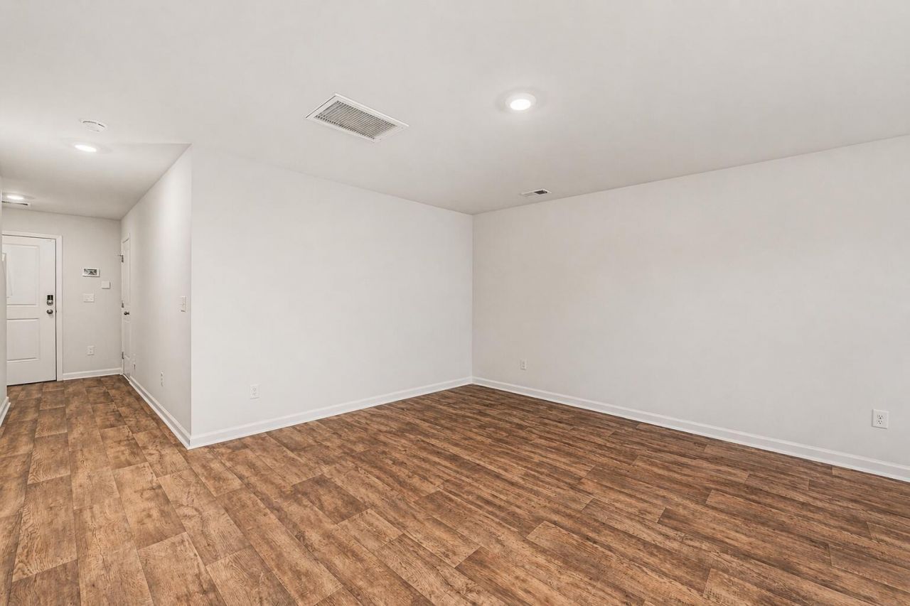 699 Hilchot Drive Photo 28