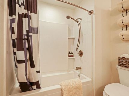 2401 Eilers Ln #102, Unit 102, Lodi, CA 95242 Photo