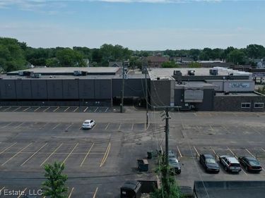 3490 12 MILE Road, Berkley, MI 48072