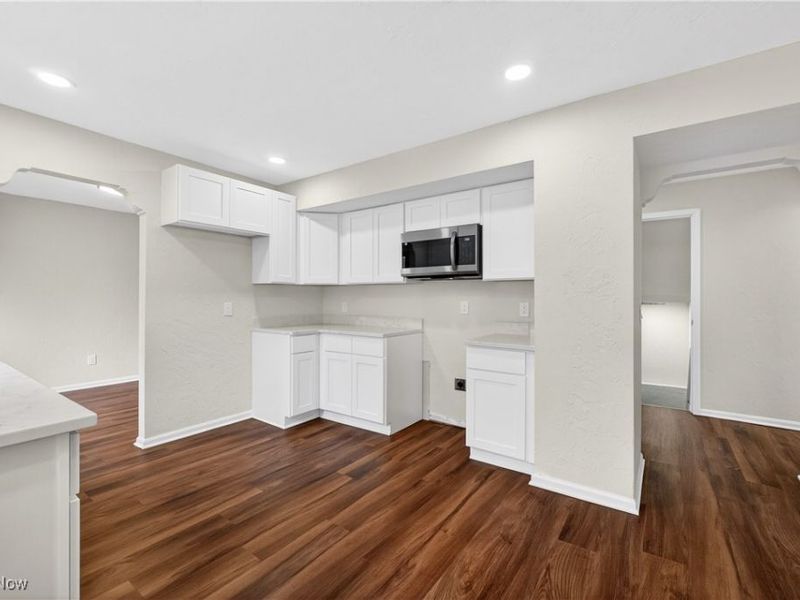 578 N Main Street, Amherst, OH 44001 Photo 14