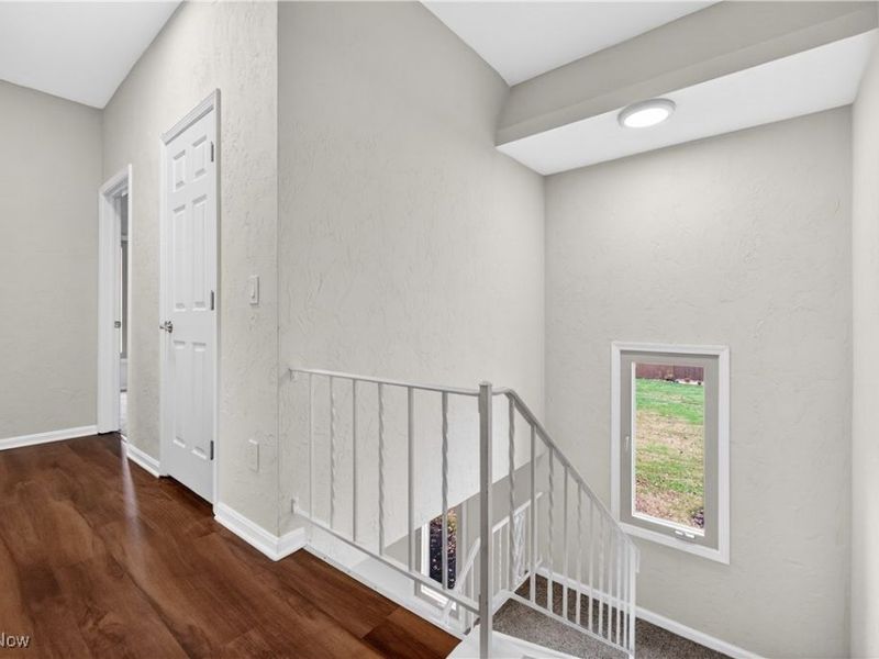 578 N Main Street, Amherst, OH 44001 Photo 22