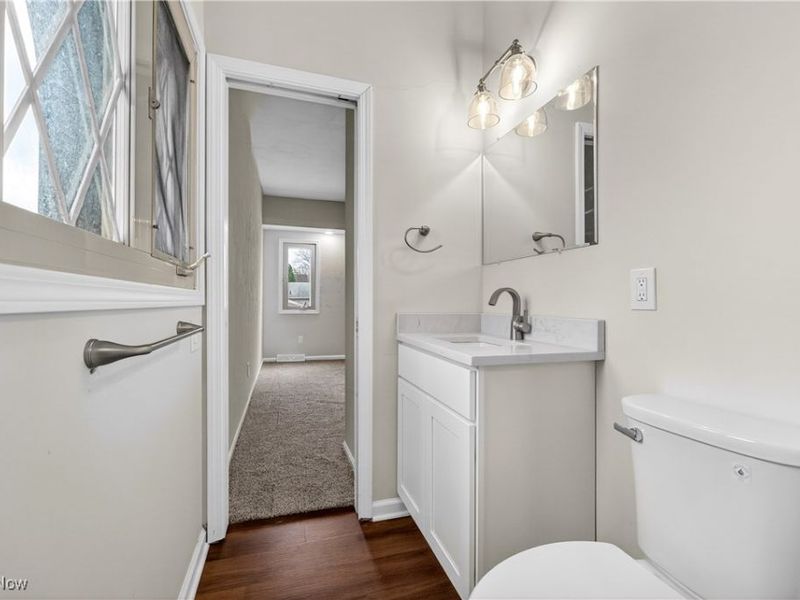 578 N Main Street, Amherst, OH 44001 Photo 24
