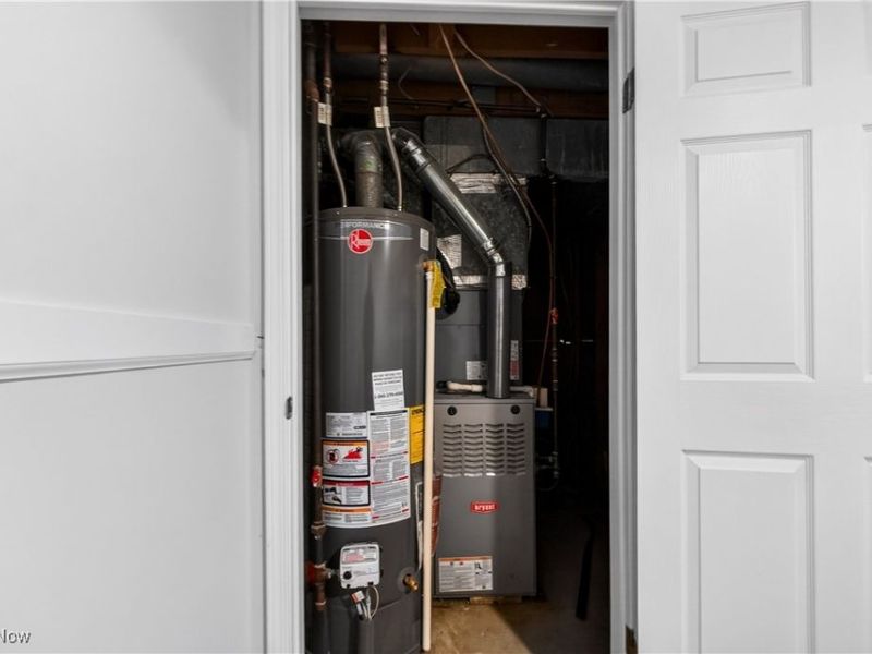 578 N Main Street, Amherst, OH 44001 Photo 38