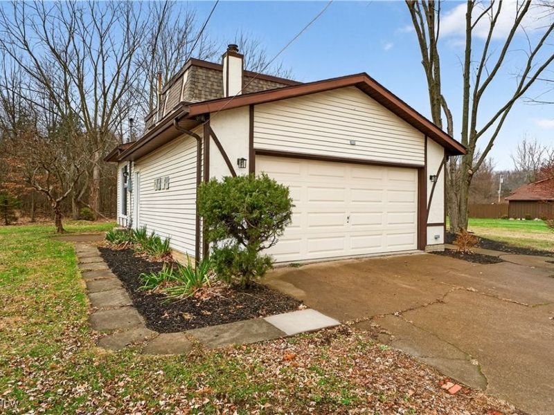 578 N Main Street, Amherst, OH 44001 Photo 39