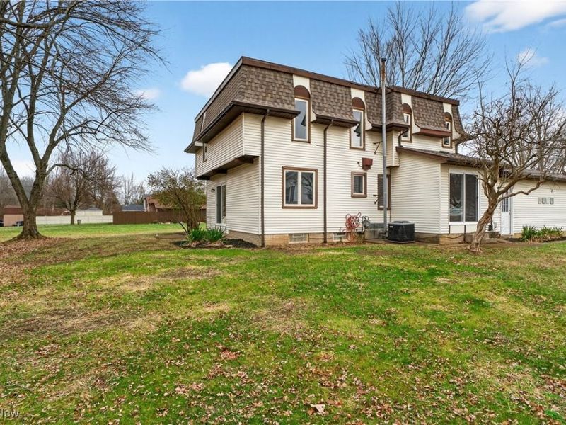 578 N Main Street, Amherst, OH 44001 Photo 41