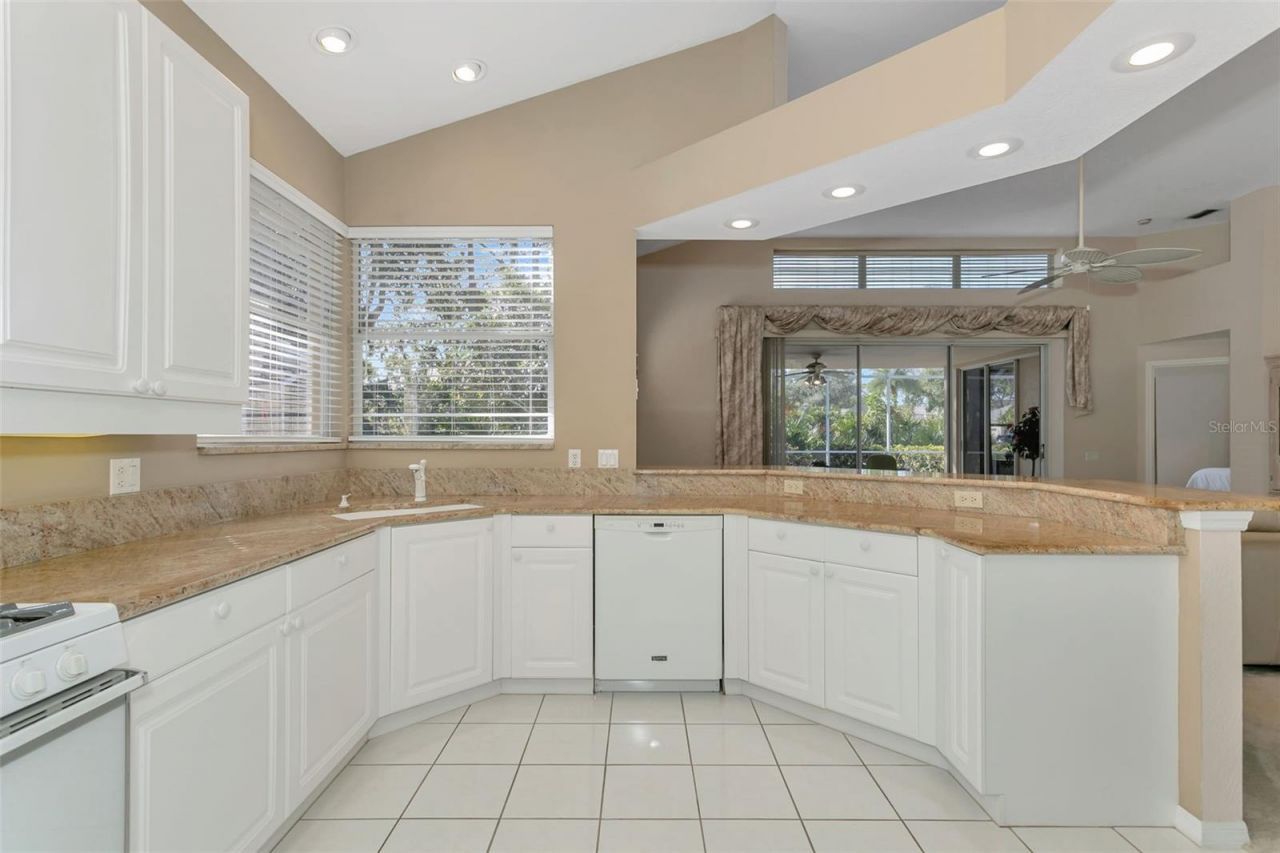 6404 Wentworth Crossing, University Park, FL 34201 Photo