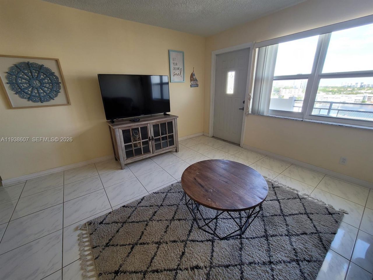 401 Golden Isles Dr , Unit 1114, Hallandale Beach, FL 33009 Photo