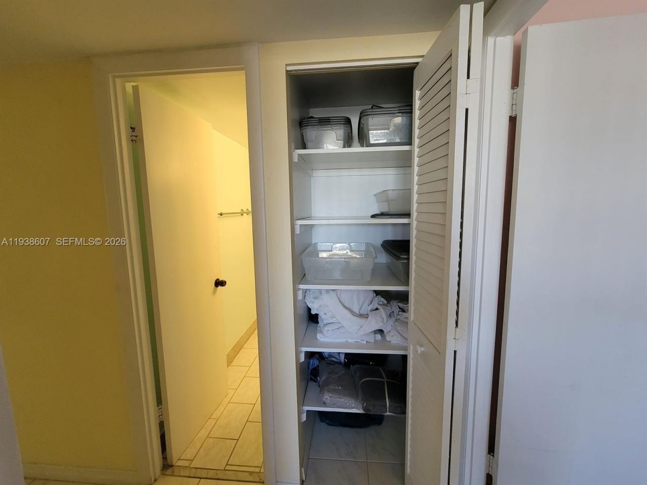 401 Golden Isles Dr , Unit 1114, Hallandale Beach, FL 33009 Photo