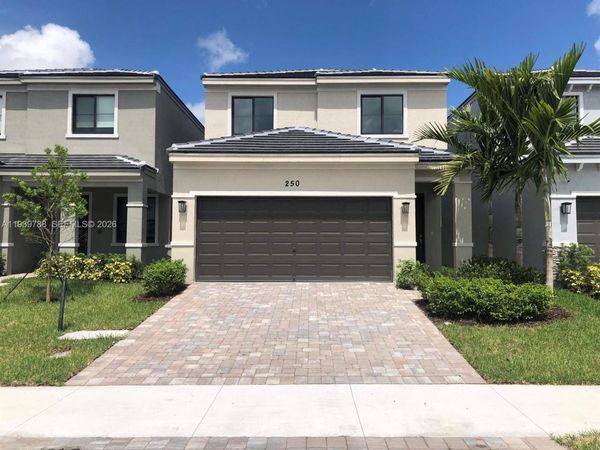 250 NW 33rd Ln , Pompano Beach, FL 33069