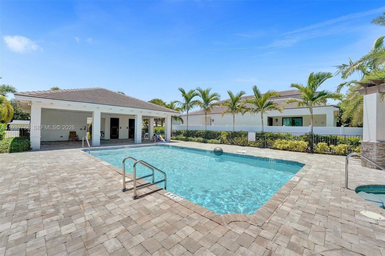 250 NW 33rd Ln, Pompano Beach, FL 33069 Photo