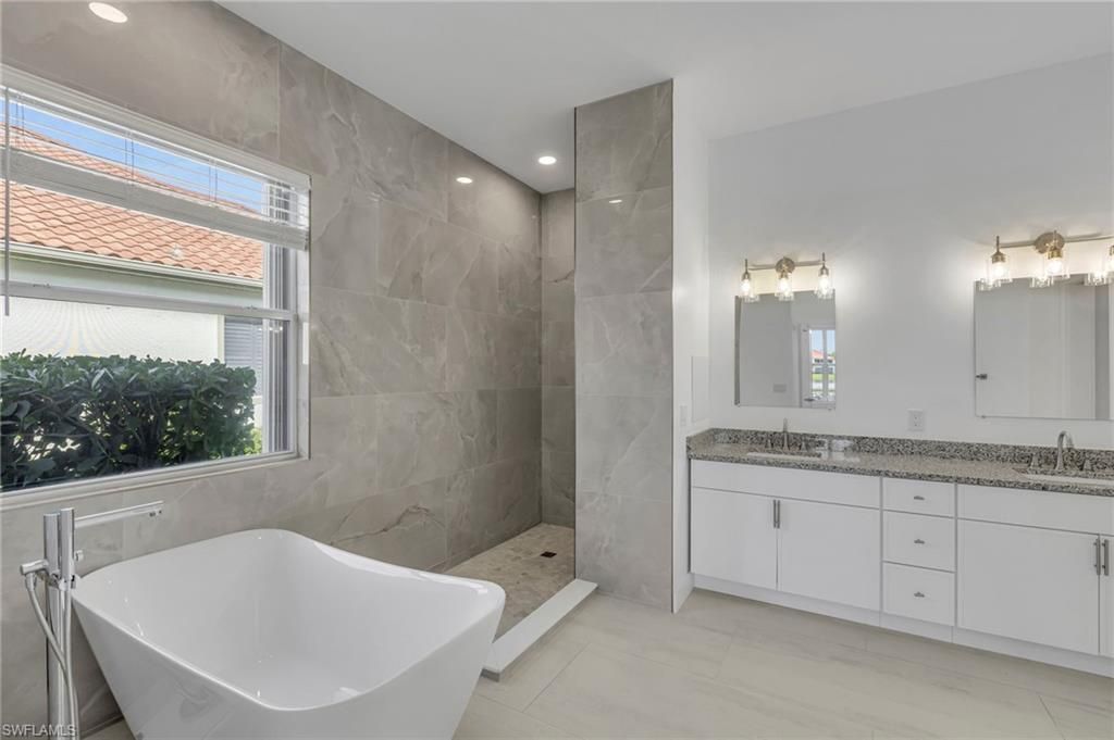 11099 Sea Tropic Ln, Fort Myers, FL 33908 Photo