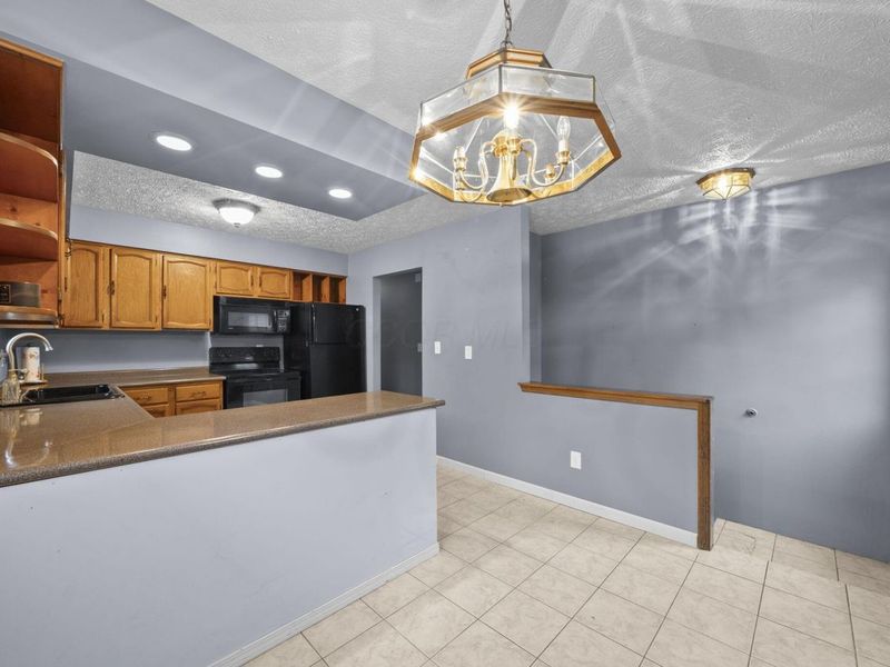 2706 Moundcrest Street, Columbus, OH 43232 Photo 13