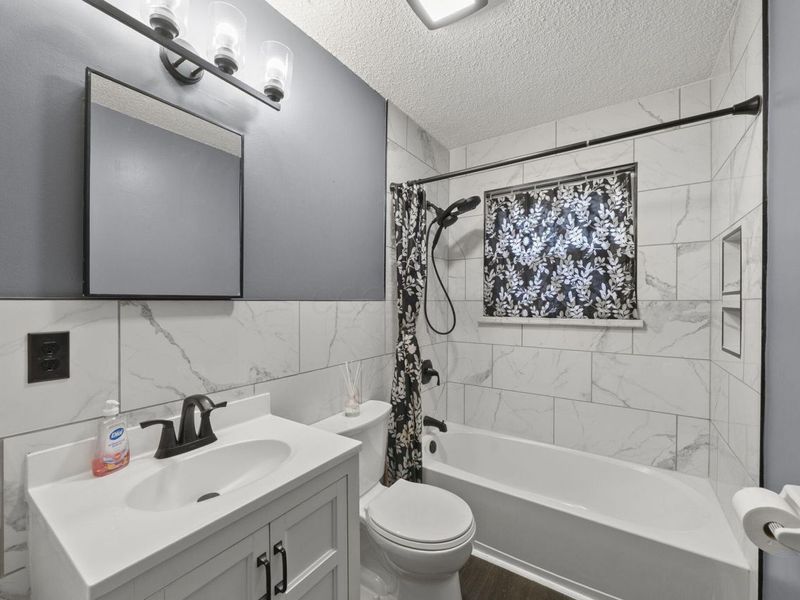 2706 Moundcrest Street, Columbus, OH 43232 Photo 14