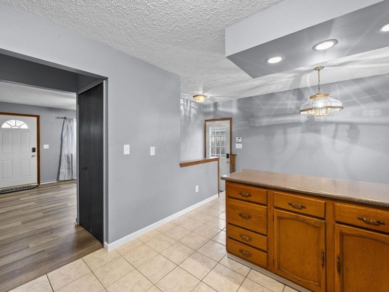 2706 Moundcrest Street, Columbus, OH 43232 Photo 9