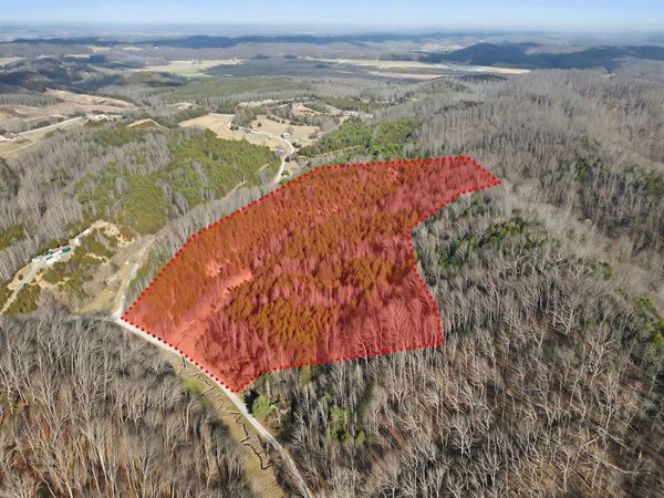 2692 Bear Creek Road, Bybee, TN 37713