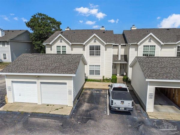 601 Burgess Rd, Unit J2, Pensacola, FL 32503