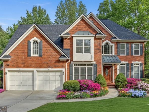 105 Kensington Pond Courts, Roswell, GA 30075