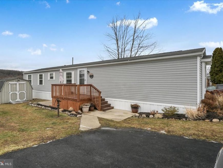 15c Frieden Manor, Schuylkill Haven, PA 17972 Main Photo