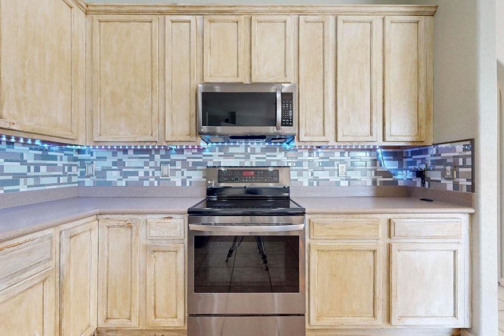 6147 NW East Deville Circle, Port Saint Lucie, FL 34986 Photo