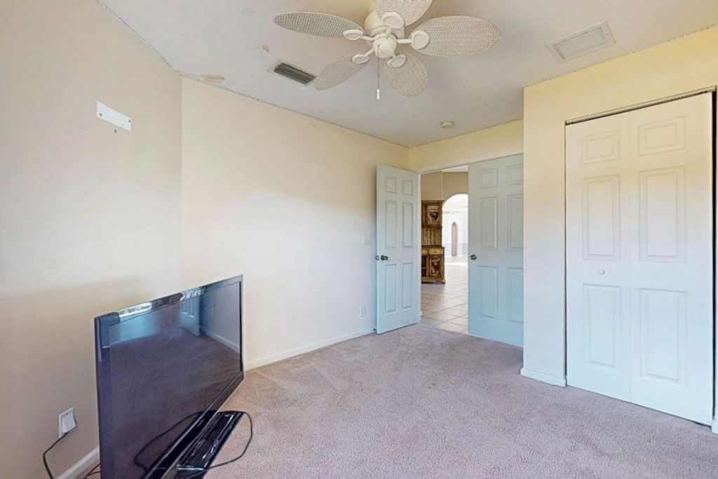 6147 NW East Deville Circle, Port Saint Lucie, FL 34986 Photo