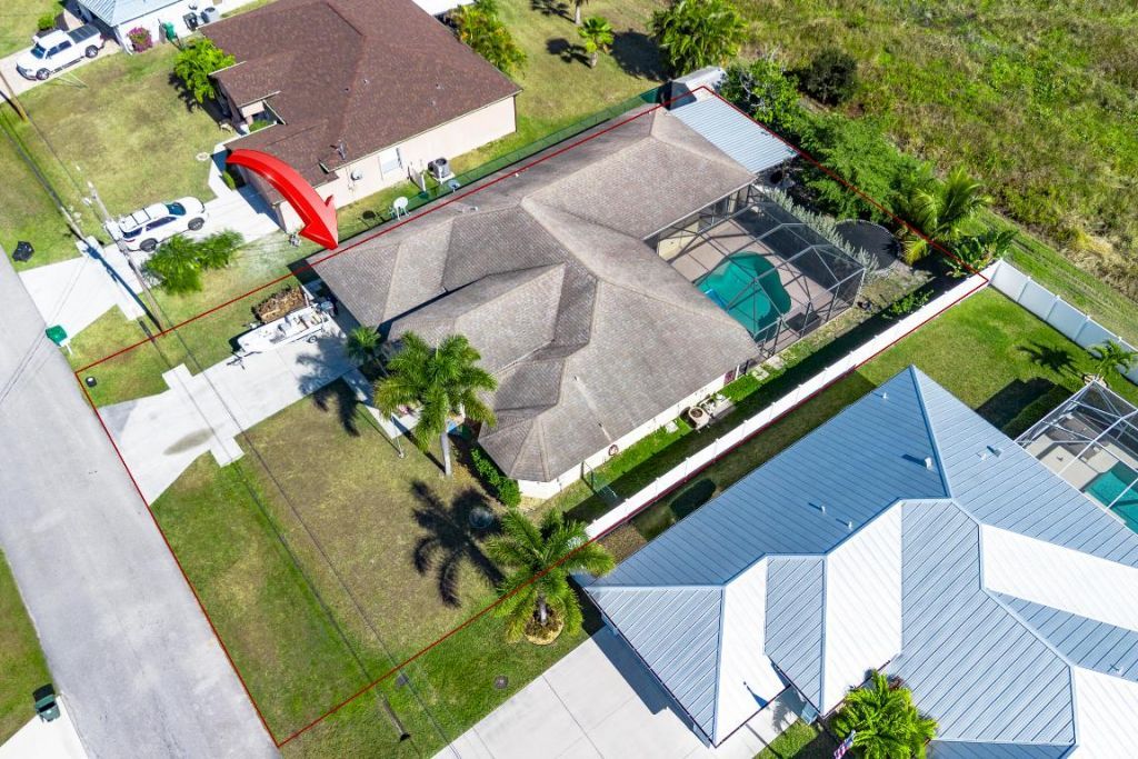 6147 NW East Deville Circle, Port Saint Lucie, FL 34986 Photo