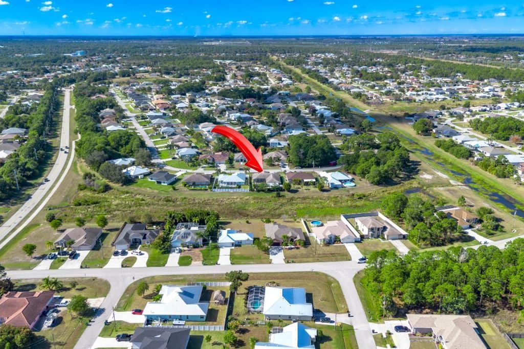 6147 NW East Deville Circle, Port Saint Lucie, FL 34986 Photo