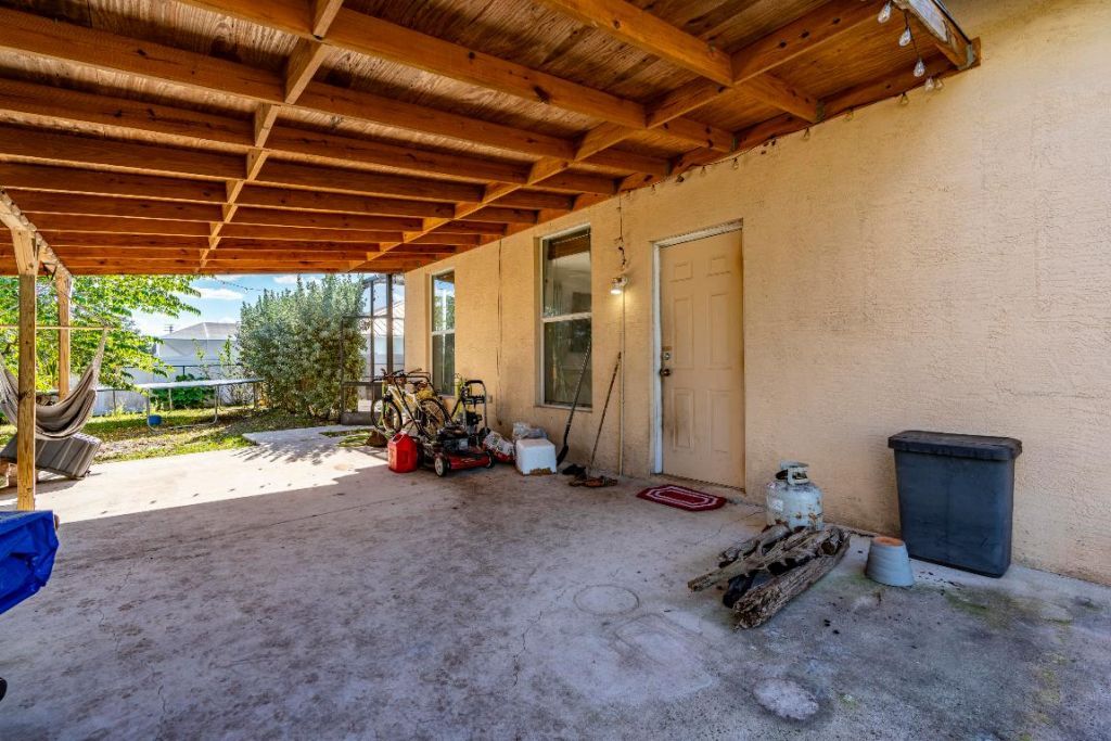 6147 NW East Deville Circle, Port Saint Lucie, FL 34986 Photo