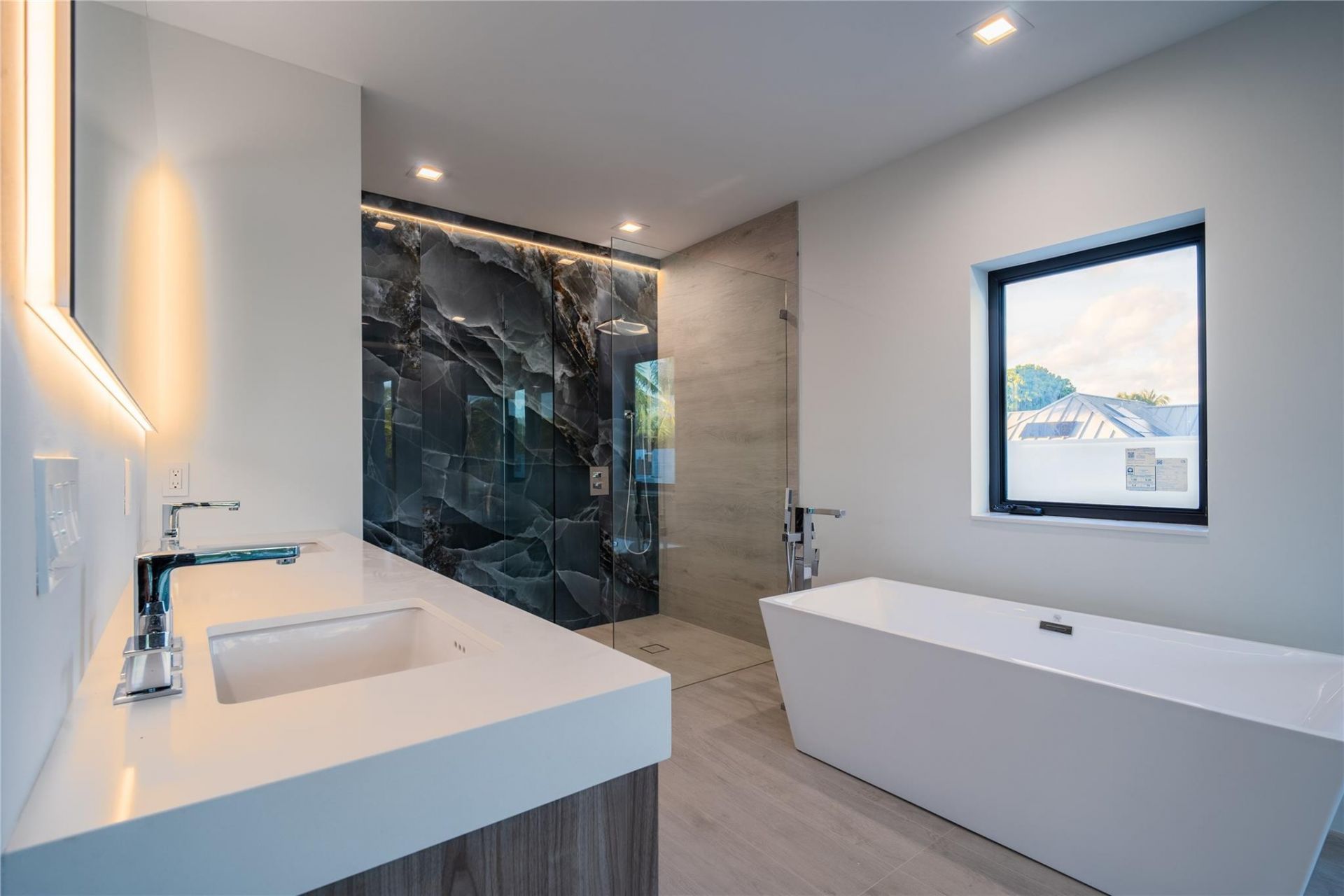 508 NE 9th Avenue, Fort Lauderdale, FL 33301 Photo