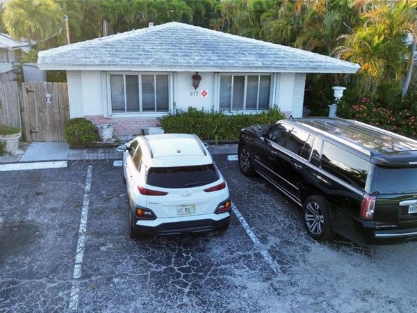 317 SE 12 Avenue, Pompano Beach, FL 33060