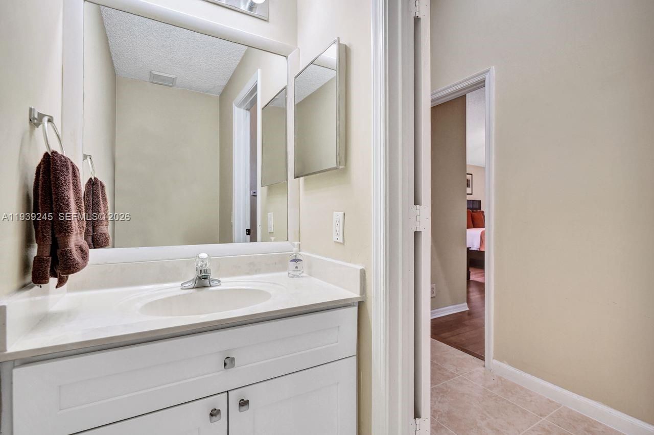 581 Slippery Rock Rd, Weston, FL 33327 Photo