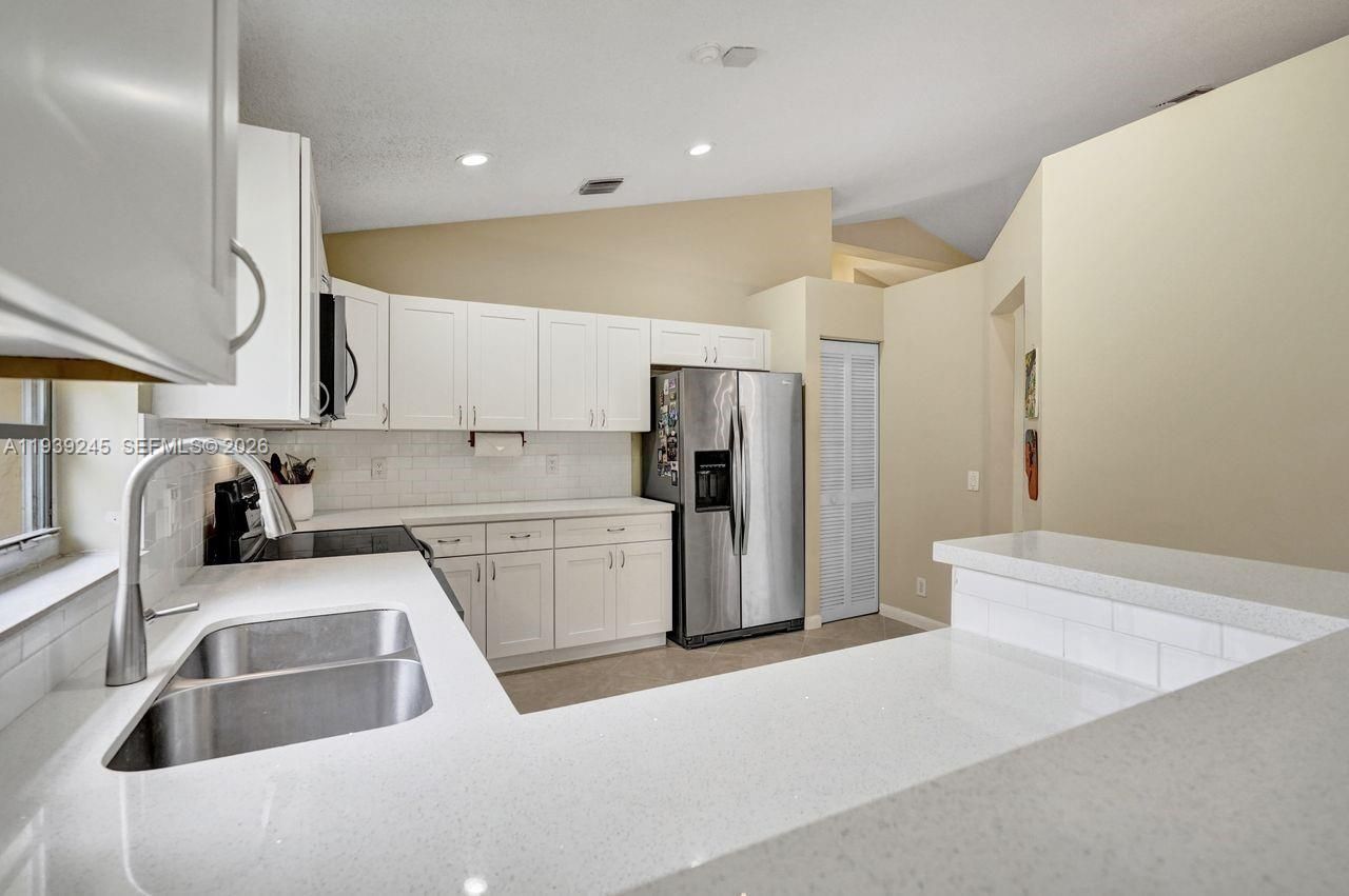 581 Slippery Rock Rd, Weston, FL 33327 Photo