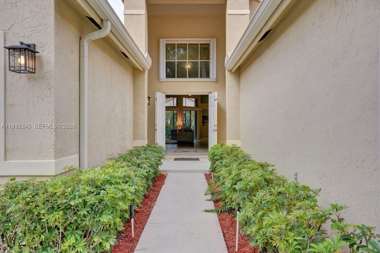 581 Slippery Rock Rd, Weston, FL 33327 Photo