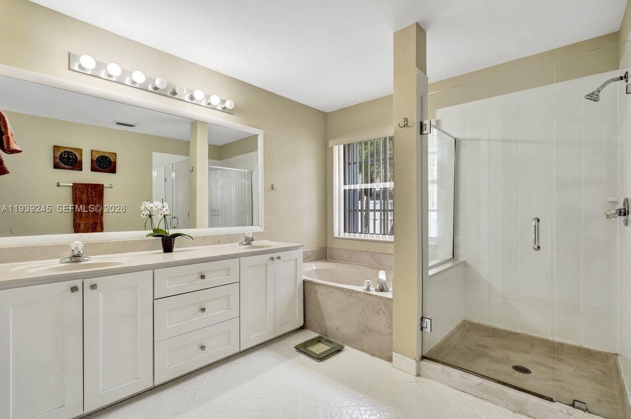 581 Slippery Rock Rd, Weston, FL 33327 Photo