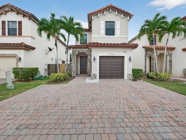 3756 NE 1st St, Homestead, FL 33033