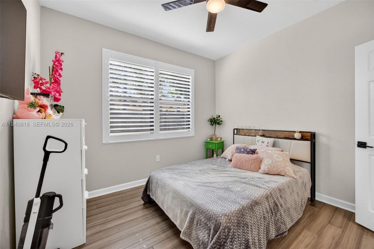 3756 NE 1st St, Homestead, FL 33033 Photo