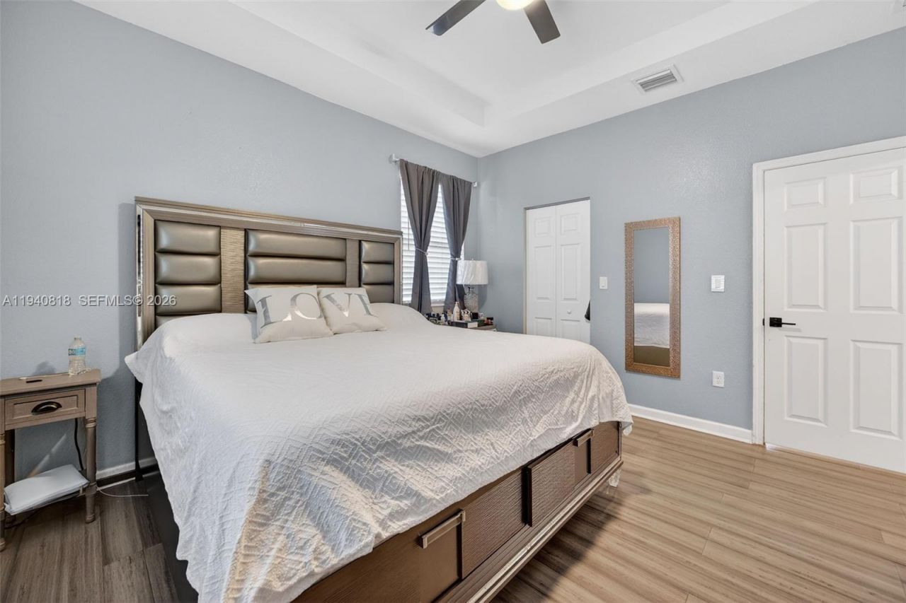 3756 NE 1st St, Homestead, FL 33033 Photo