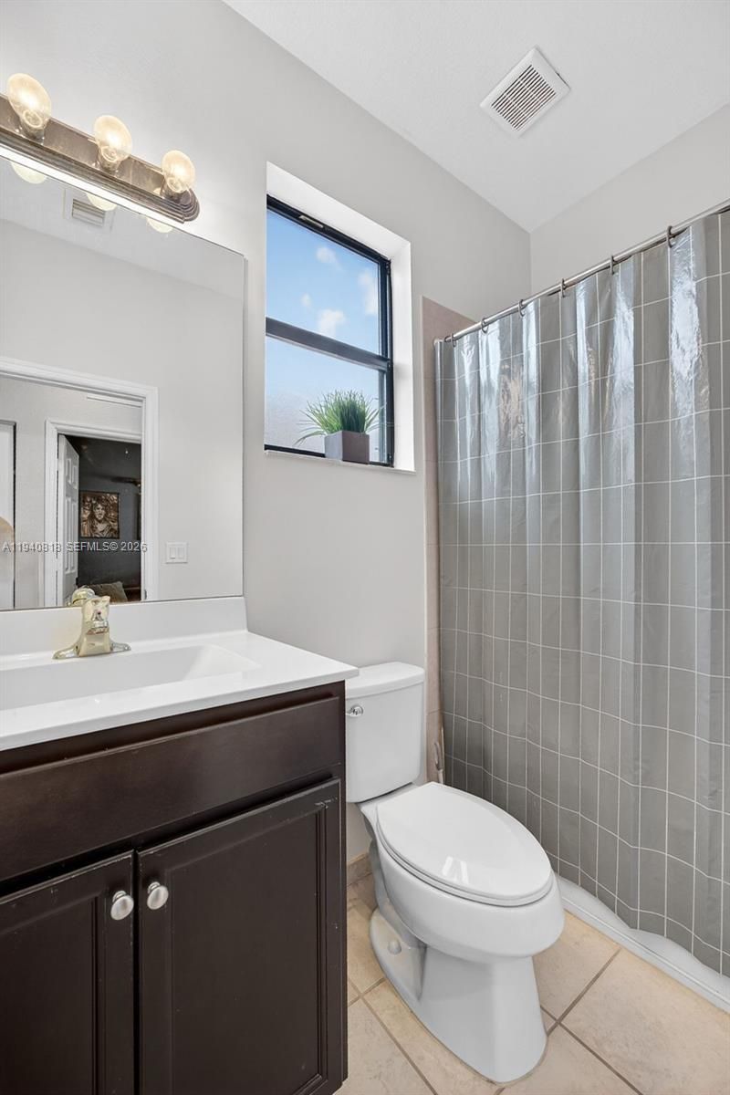 3756 NE 1st St, Homestead, FL 33033 Photo