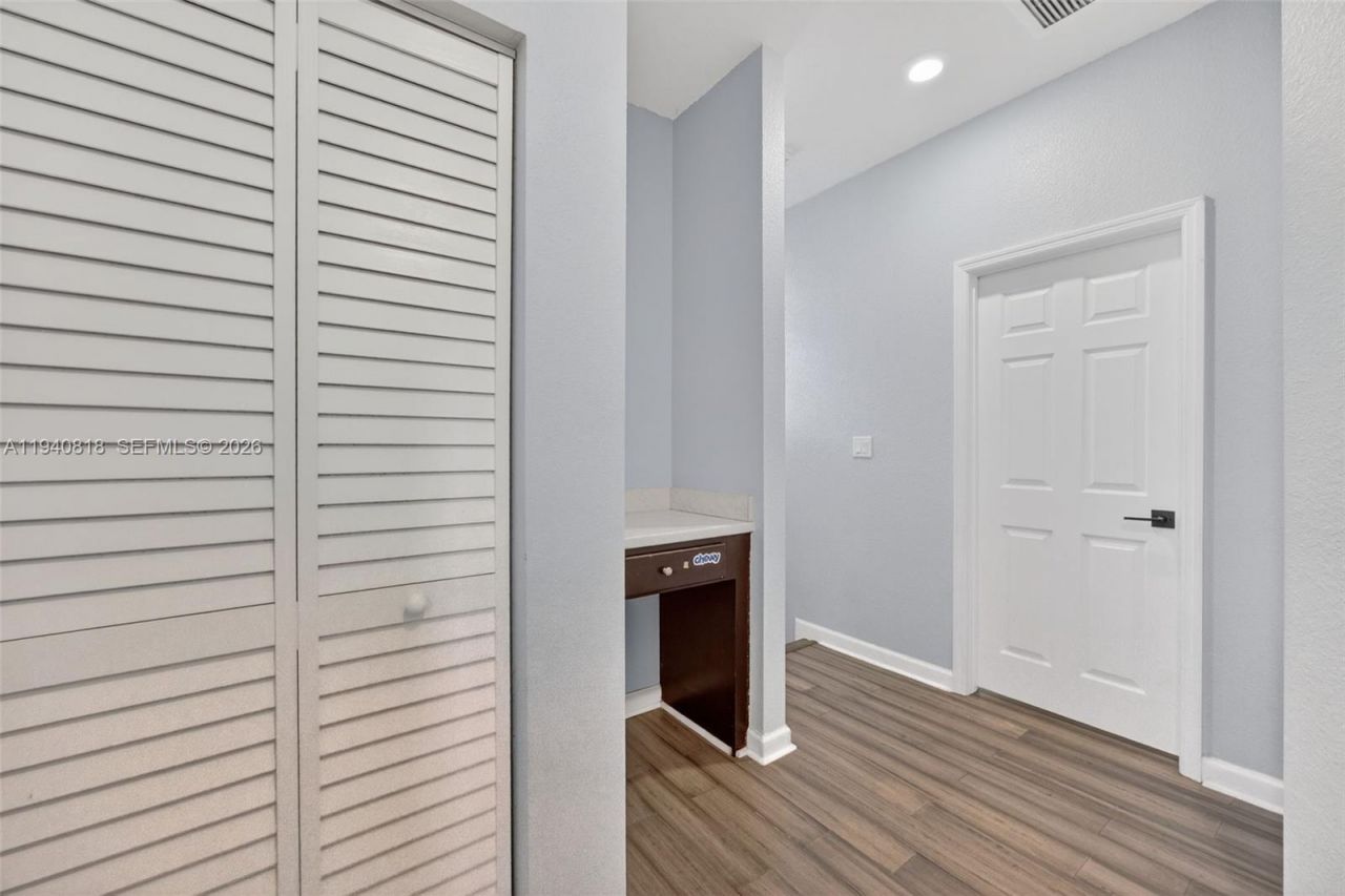 3756 NE 1st St, Homestead, FL 33033 Photo