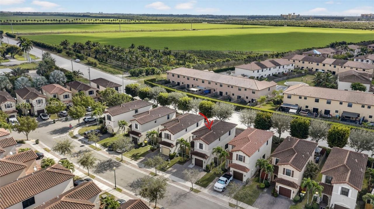 3756 NE 1st St, Homestead, FL 33033 Photo