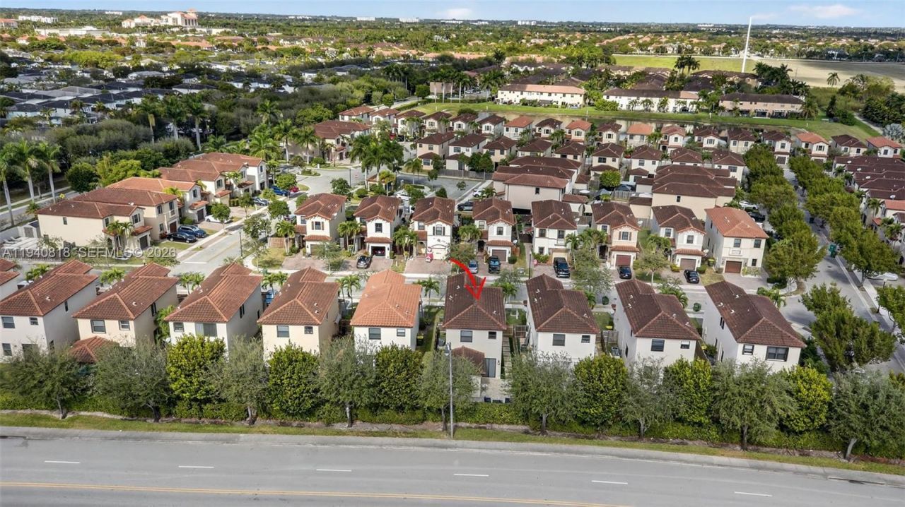 3756 NE 1st St, Homestead, FL 33033 Photo