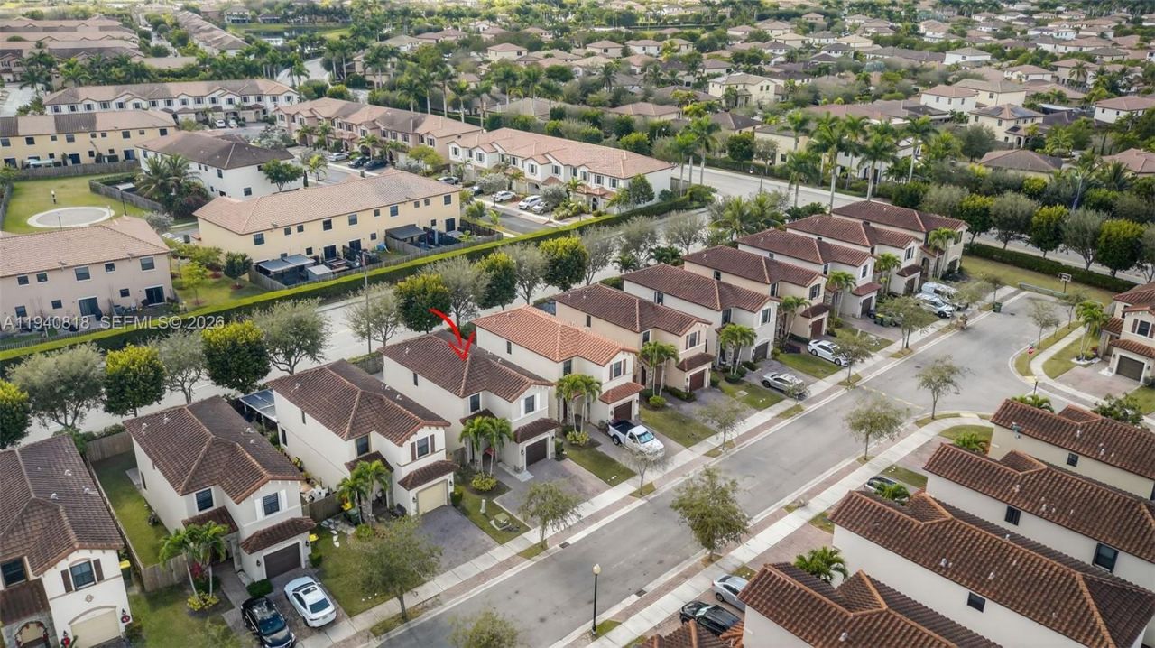 3756 NE 1st St, Homestead, FL 33033 Photo