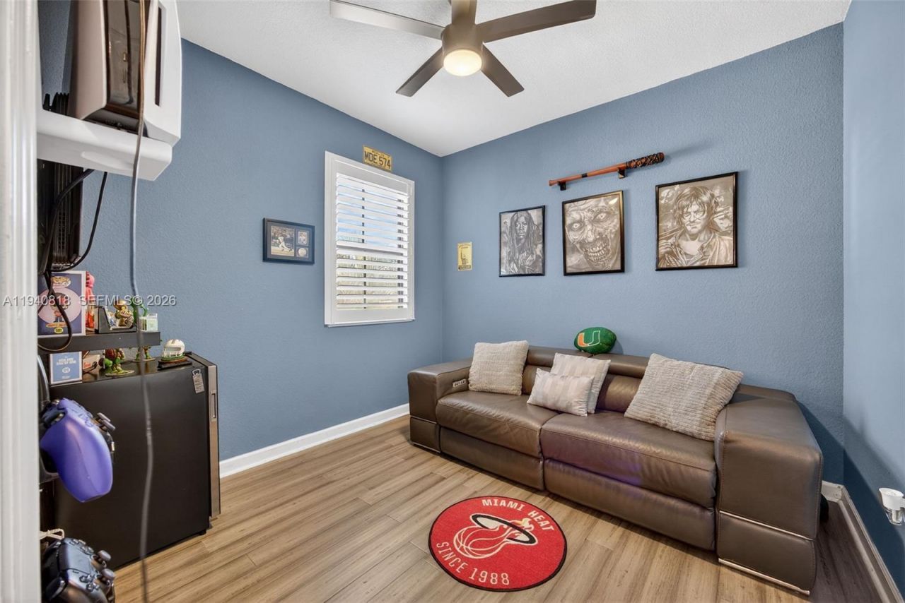 3756 NE 1st St, Homestead, FL 33033 Photo