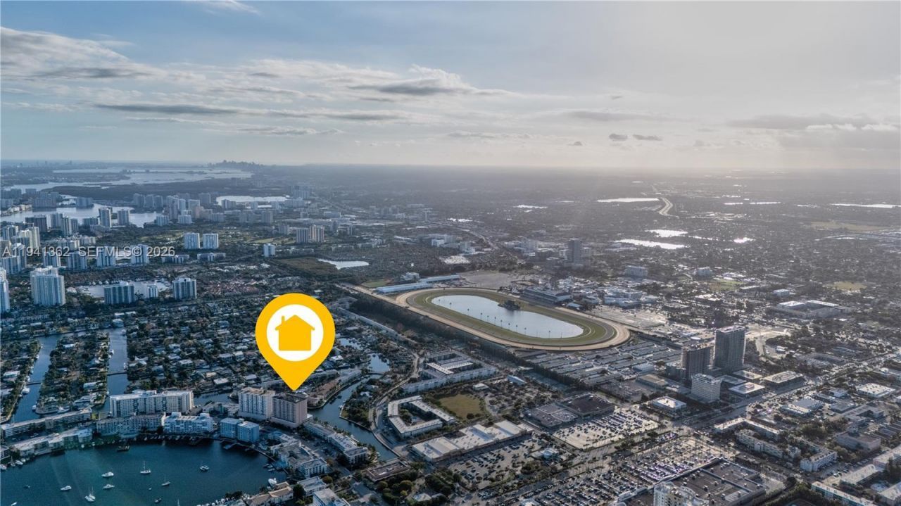 437 Golden Isles Dr, Unit 4D, Hallandale Beach, FL 33009 Photo