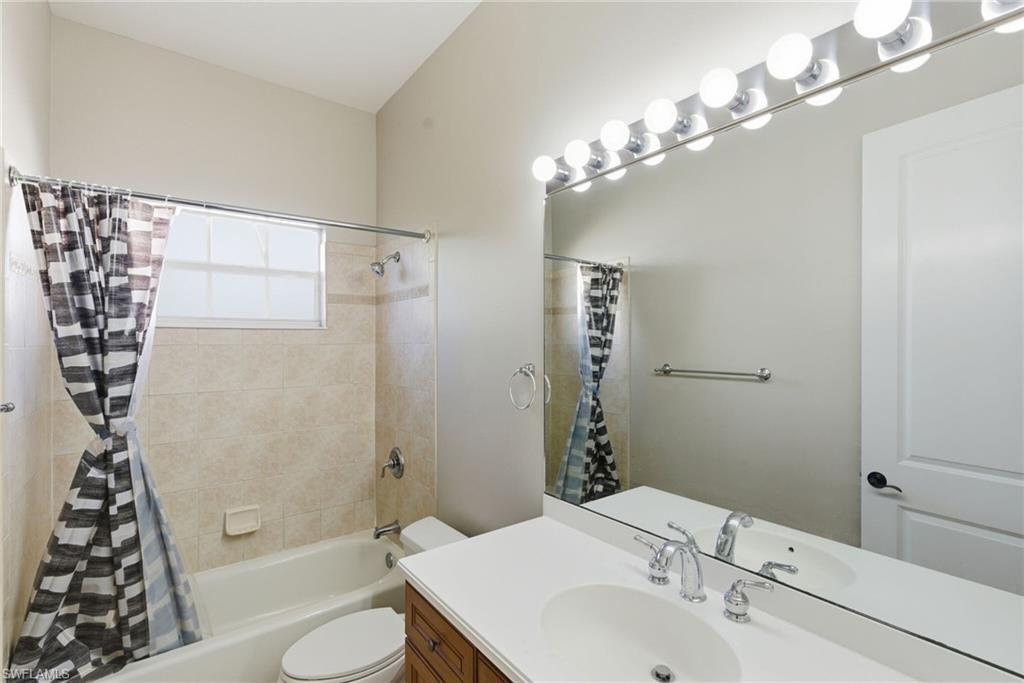 4854 Europa Dr, Naples, FL 34105 Photo