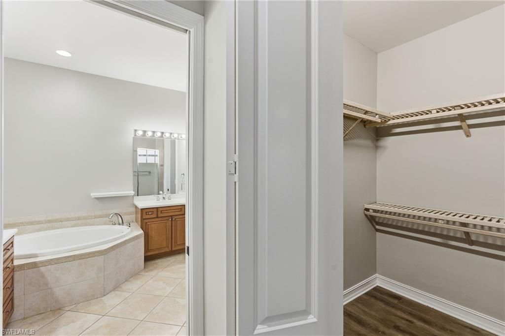 4854 Europa Dr, Naples, FL 34105 Photo