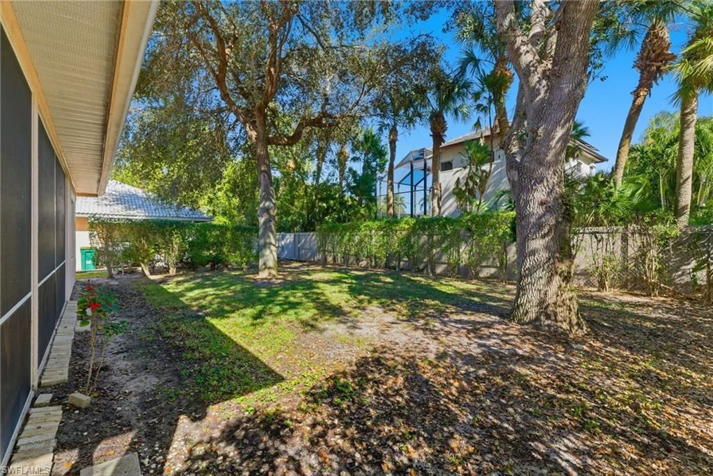 4854 Europa Dr, Naples, FL 34105 Photo