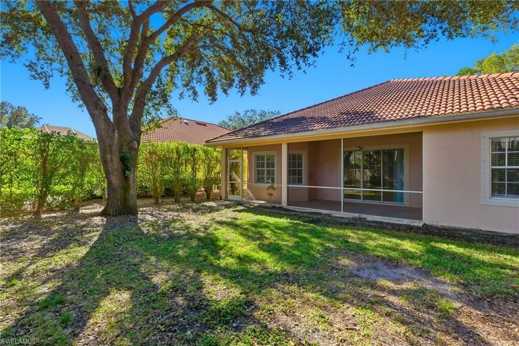 4854 Europa Dr, Naples, FL 34105 Photo