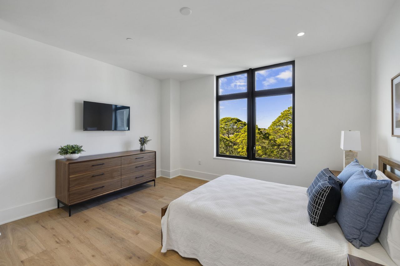 5444 Southern Pines Lane Photo 19