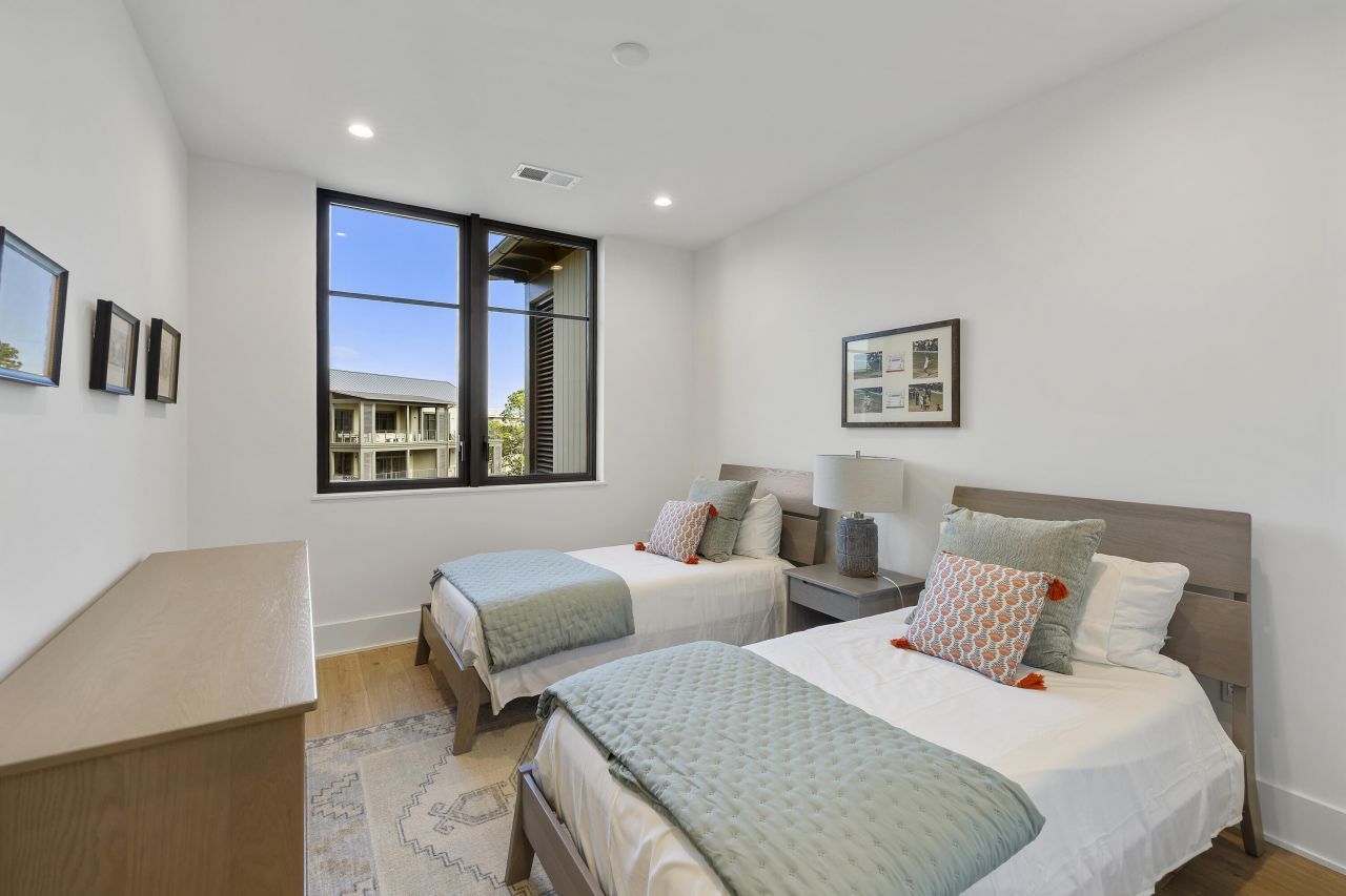 5444 Southern Pines Lane Photo 25